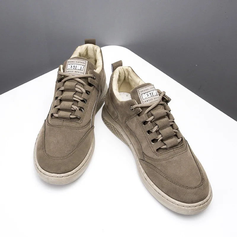 Heren Minimalistische Suède Sneakers – Stijlvol en Comfortabel